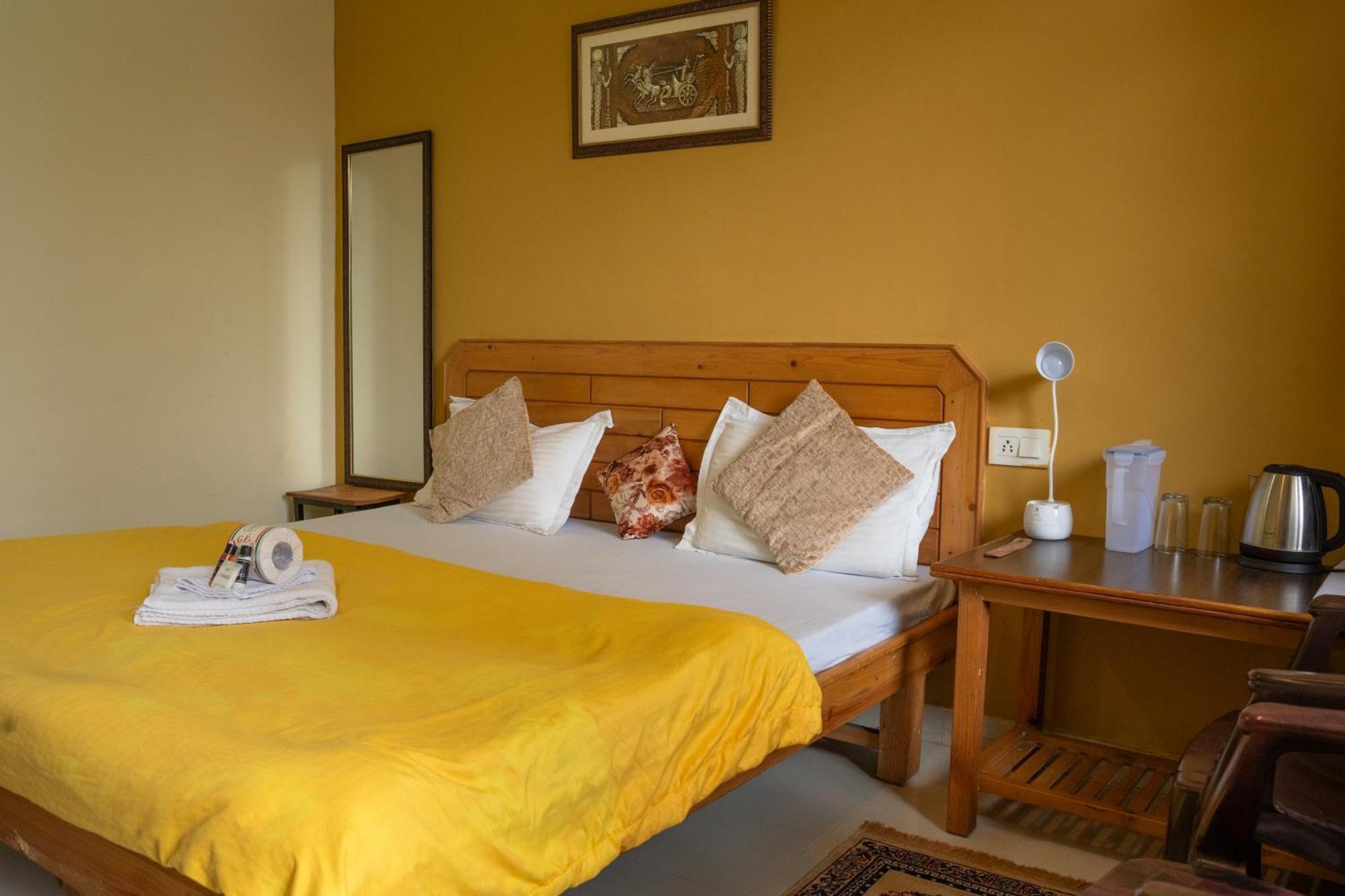 The Unmad - Dharamkot Bed & Breakfast Dharamshala Eksteriør bilde